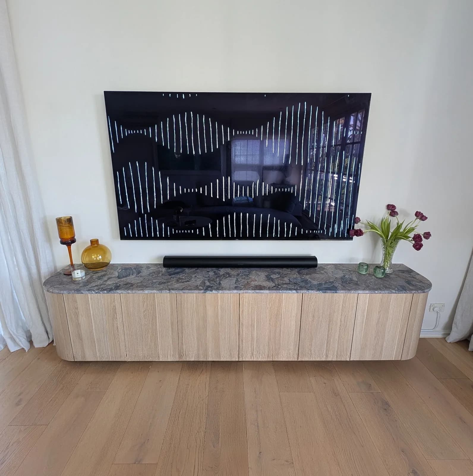 Smart features for effortless living